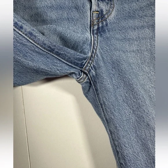 Levis Jeans Womens 26W 27L Premium Ribcage Straight Ankle Distressed Button Fly - Picture 4 of 16